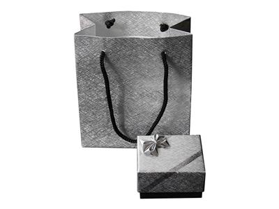 Boîte pour bague avec pochette, Carton noir et argenté avec noeud