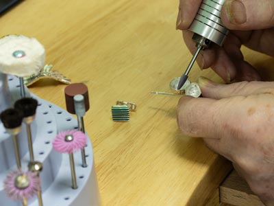 Meulette caoutchouc montée cône, grise, grain moyen, 4,30 x 12 mm, n°604, EVE - Image Standard - 3