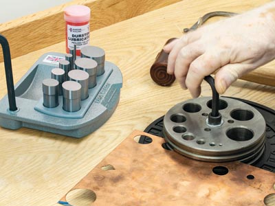 Jeu de 10 découpoirs sur socle, forme ronde de 3 à 32 mm, Durston - Image Standard - 3