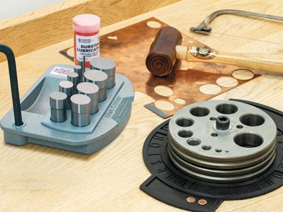 Jeu de 10 découpoirs sur socle, forme ronde de 3 à 32 mm, Durston - Image Standard - 6